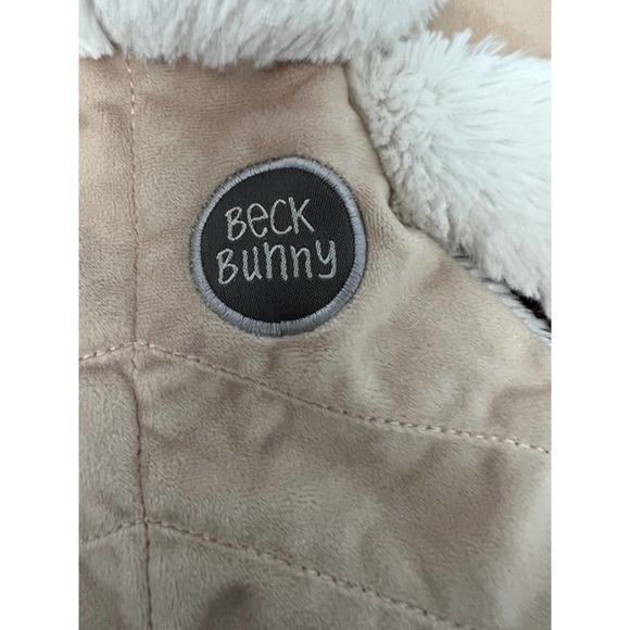 O.B. Designs Beck‎ Bunny Hug Me Love Me Plush Lovey - Picture 4 of 6